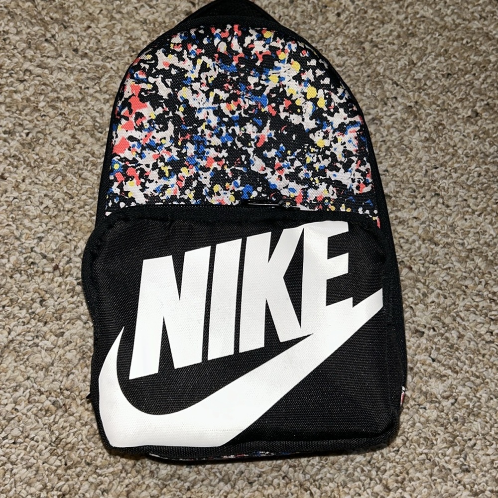 Nike lunch box